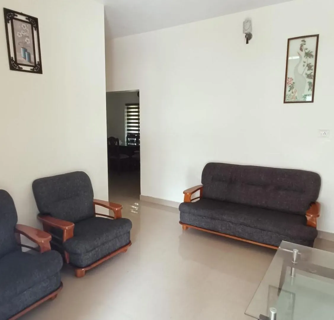 Mom'S Villa Nedumbassery